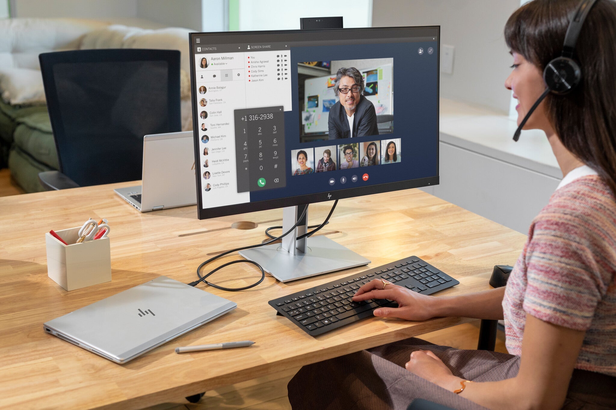 HP E27D G4 - 68.6 cm (27") - 2560 x 1440 pixels Quad HD Monitor