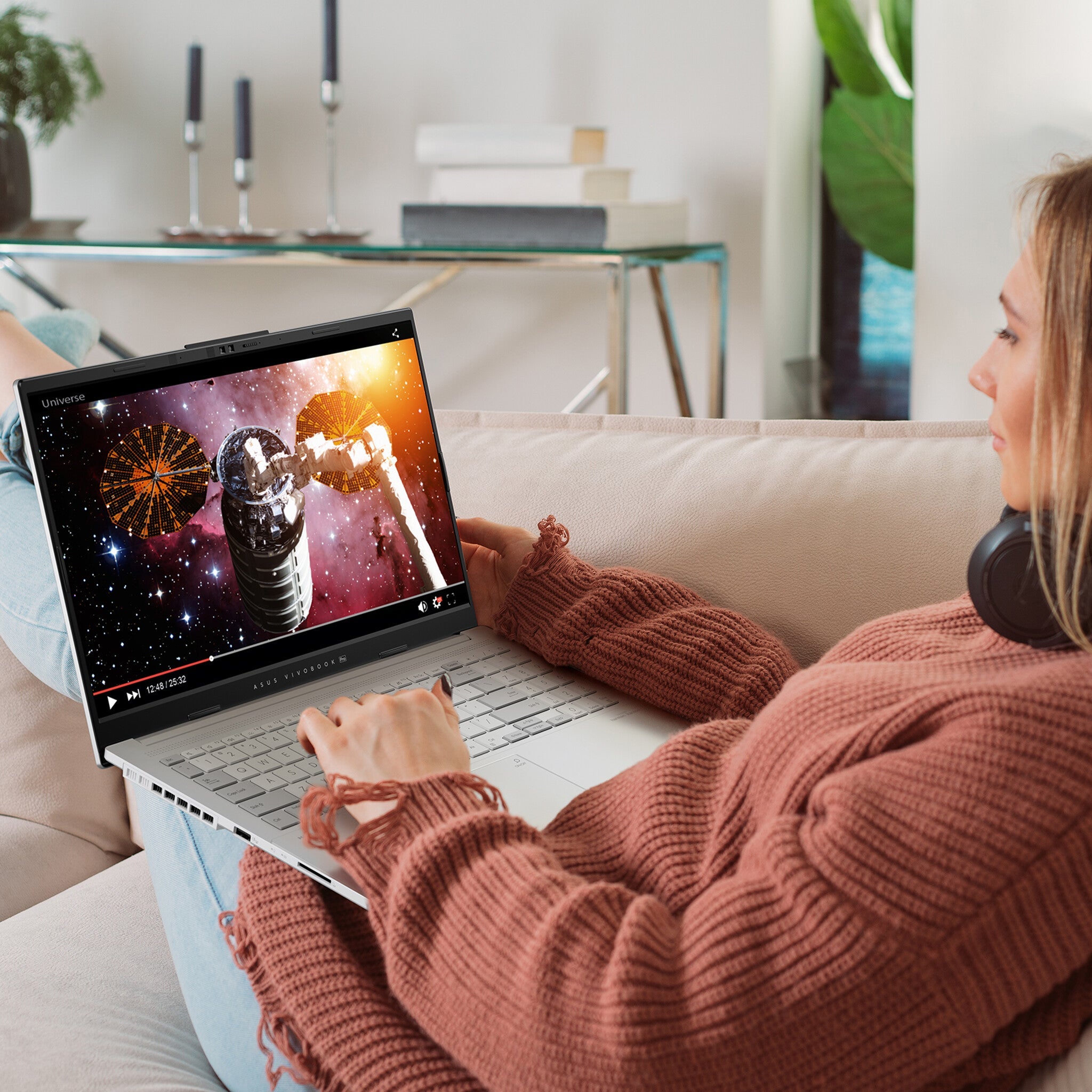 ASUS Vivobook Pro 15 OLED Laptop - 39.6 cm (15.6") - Intel Core Ultra 9 185H - 16 GB DDR5-SDRAM - 1 TB SSD - NVIDIA GeForce RTX 4060 - Wi-Fi 6E - Windows 11 Home - Grey