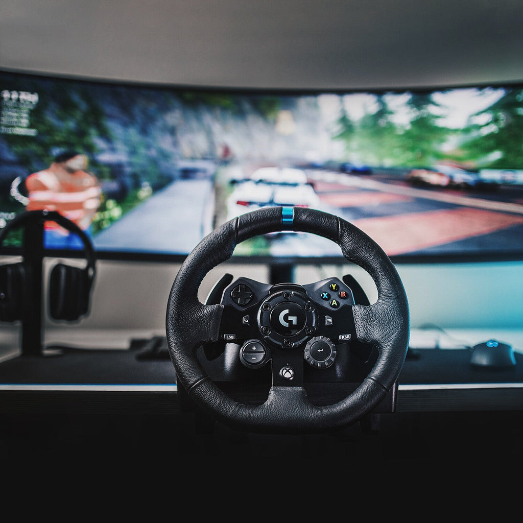Logitech G G923 - USB Wired Racing Wheel + Pedals for PC / Xbox Series X|S