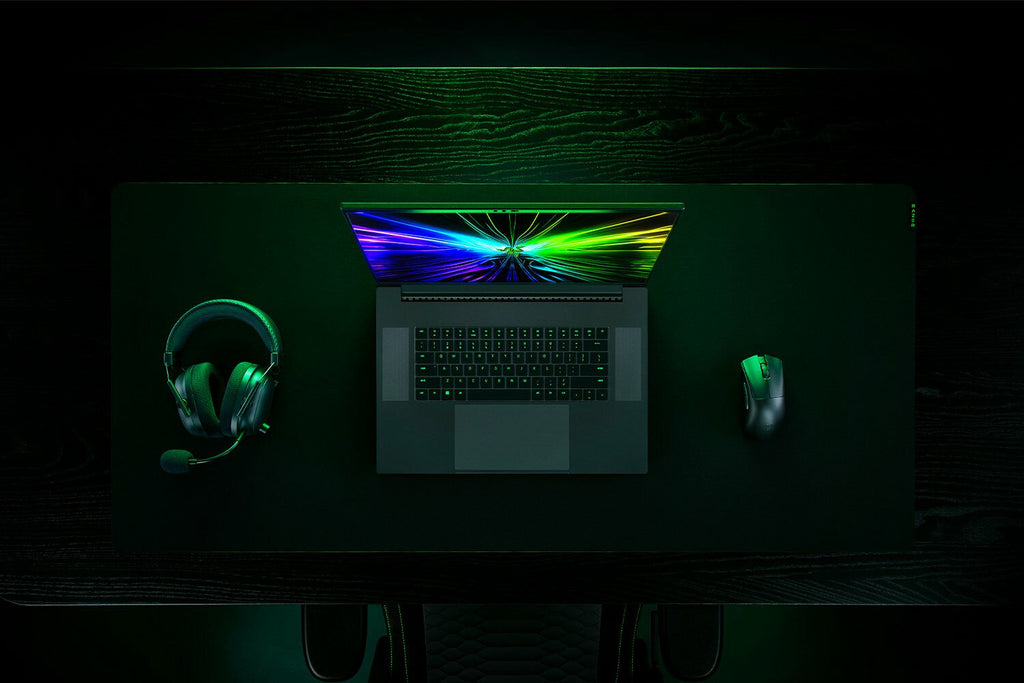 Razer Blade 18 Laptop - 45.7 cm (18") - Intel® Core™ i9-14900HX - 32 GB DDR5-SDRAM - 1 TB SSD - NVIDIA GeForce RTX 4080 - Wi-Fi 7 - Windows 11 Home - Black