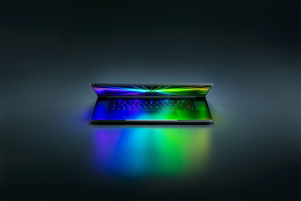 Razer Blade 18 Laptop - 45.7 cm (18") - Intel® Core™ i9-14900HX - 32 GB DDR5-SDRAM - 1 TB SSD - NVIDIA GeForce RTX 4080 - Wi-Fi 7 - Windows 11 Home - Black