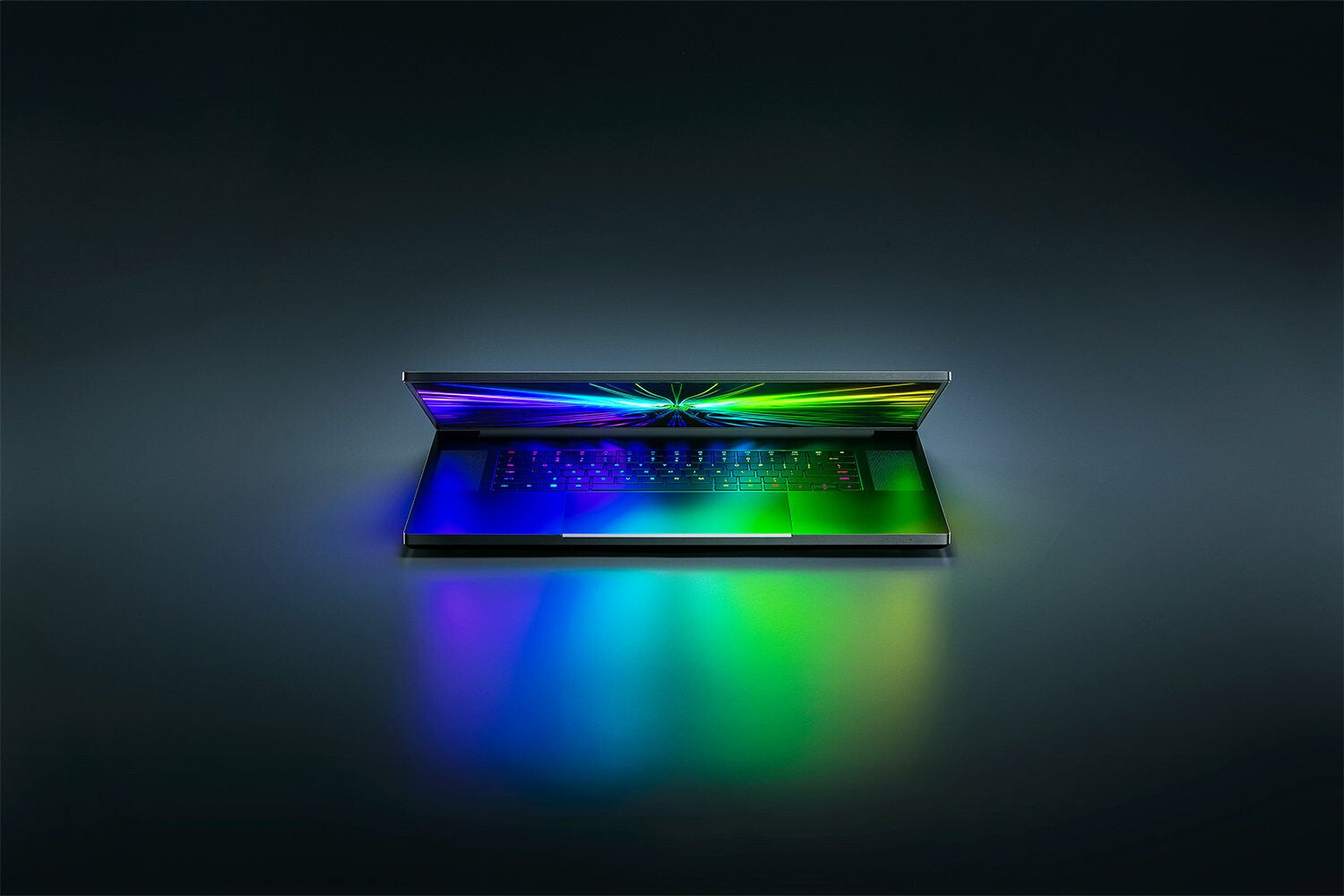 Razer Blade 18 Laptop - 45.7 cm (18") - Intel® Core™ i9-14900HX - 32 GB DDR5-SDRAM - 1 TB SSD - NVIDIA GeForce RTX 4080 - Wi-Fi 7 - Windows 11 Home - Black