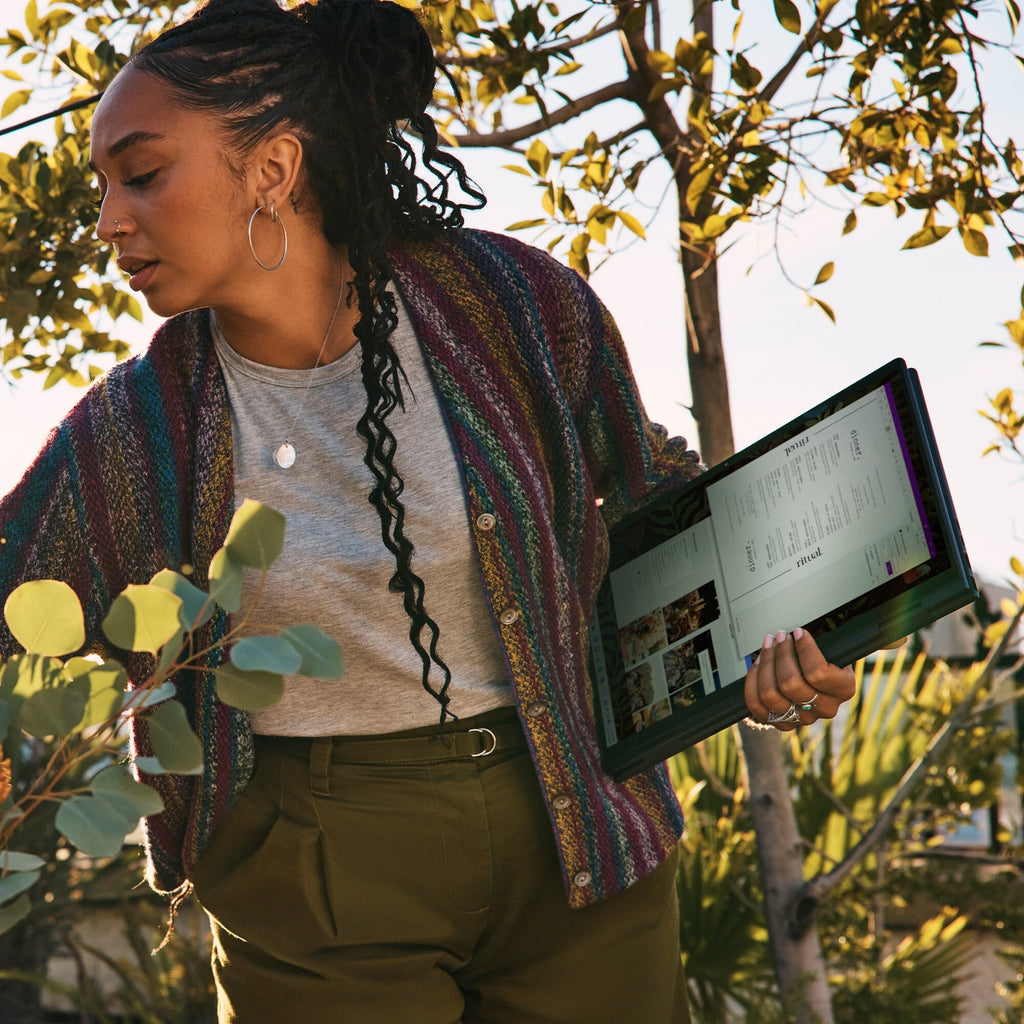 HP ENVY x360 Hybrid (2-in-1) - 39.6 cm (15.6") - Touchscreen - AMD Ryzen™ 5 7530U - 8 GB LPDDR4x-SDRAM - 512 GB SSD - Wi-Fi 6E - Windows 11 Home - Black