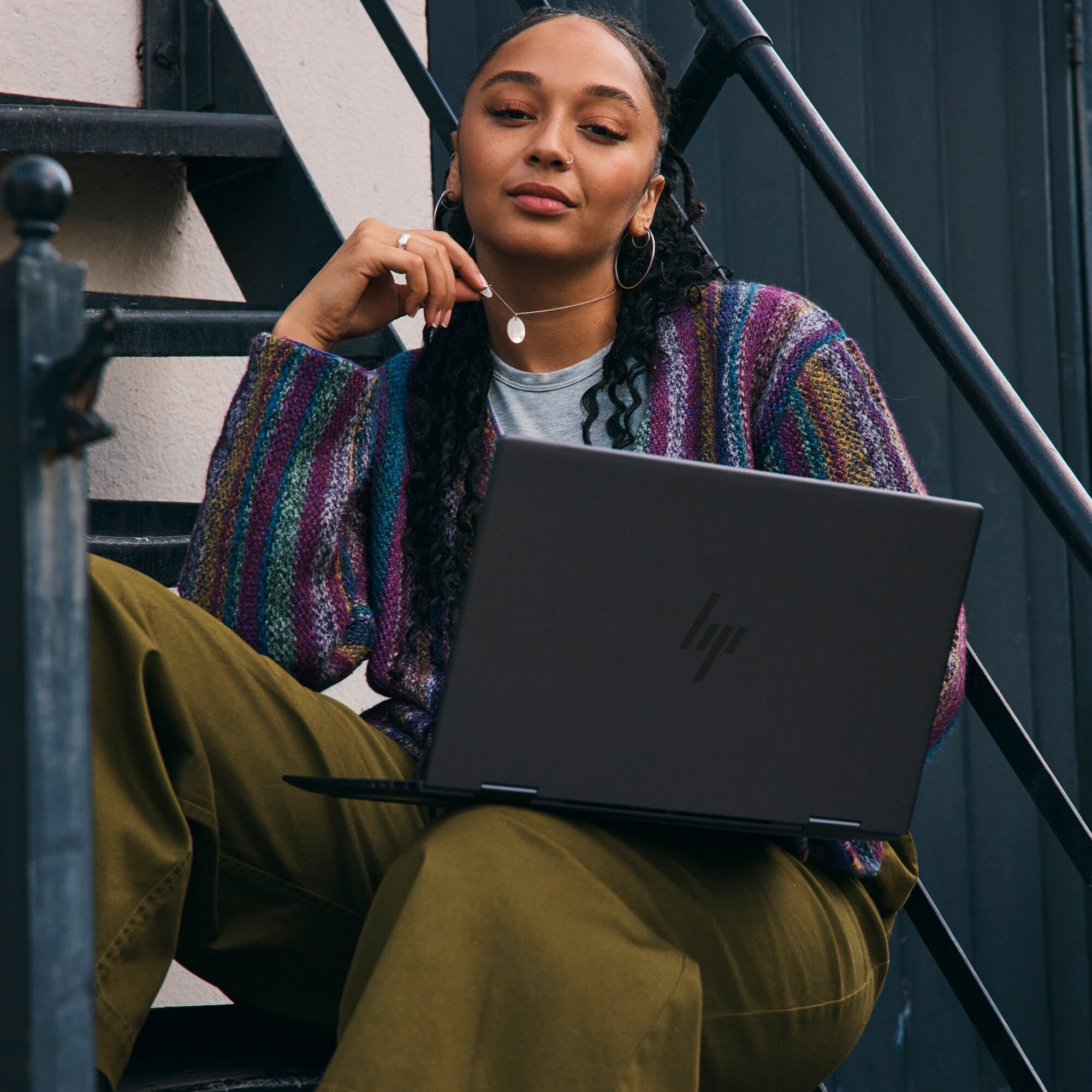 HP ENVY x360 Hybrid (2-in-1) - 39.6 cm (15.6") - Touchscreen - AMD Ryzen™ 5 7530U - 8 GB LPDDR4x-SDRAM - 512 GB SSD - Wi-Fi 6E - Windows 11 Home - Black