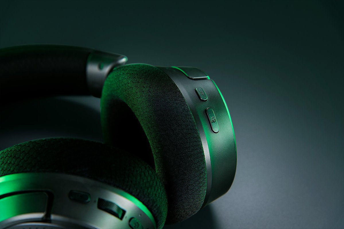 Razer Kraken V4 - USB Type-A Wired & Wireless Bluetooth Gaming Headset in Black