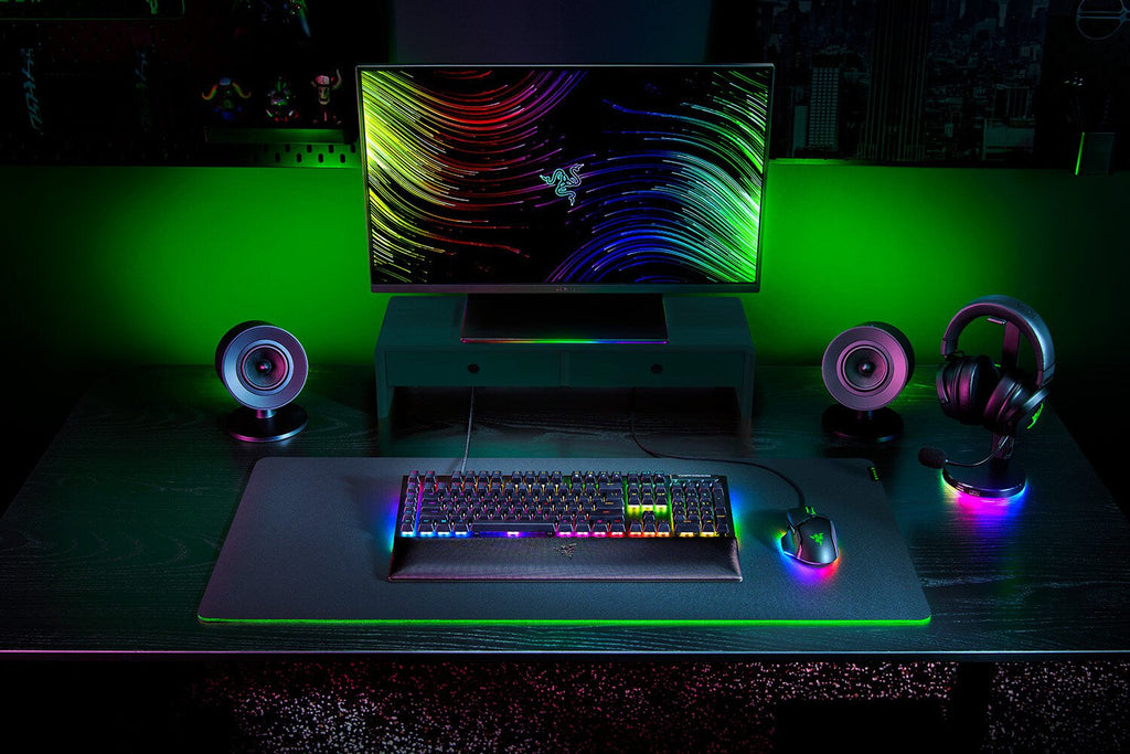 Razer BlackWidow V4 - USB Wired RGB Mechanical Gaming Keyboard in Black (QWERTY UK)
