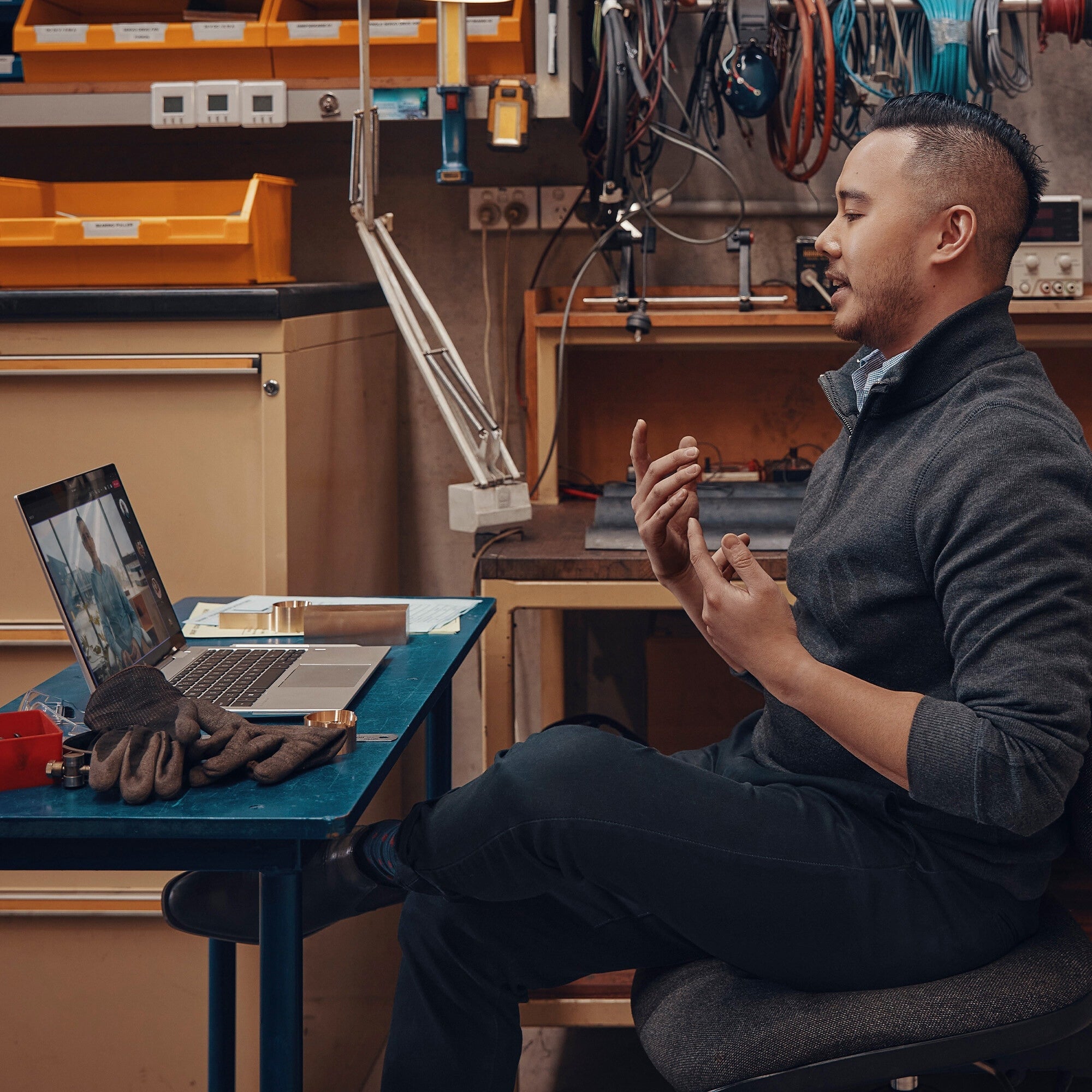 HP EliteBook 830 13 G10 Laptop - 33.8 cm (13.3") - Intel® Core™ i5-1335U - 8 GB LPDDR5-SDRAM - 256 GB SSD - Wi-Fi 6E - Windows 11 Pro - Silver