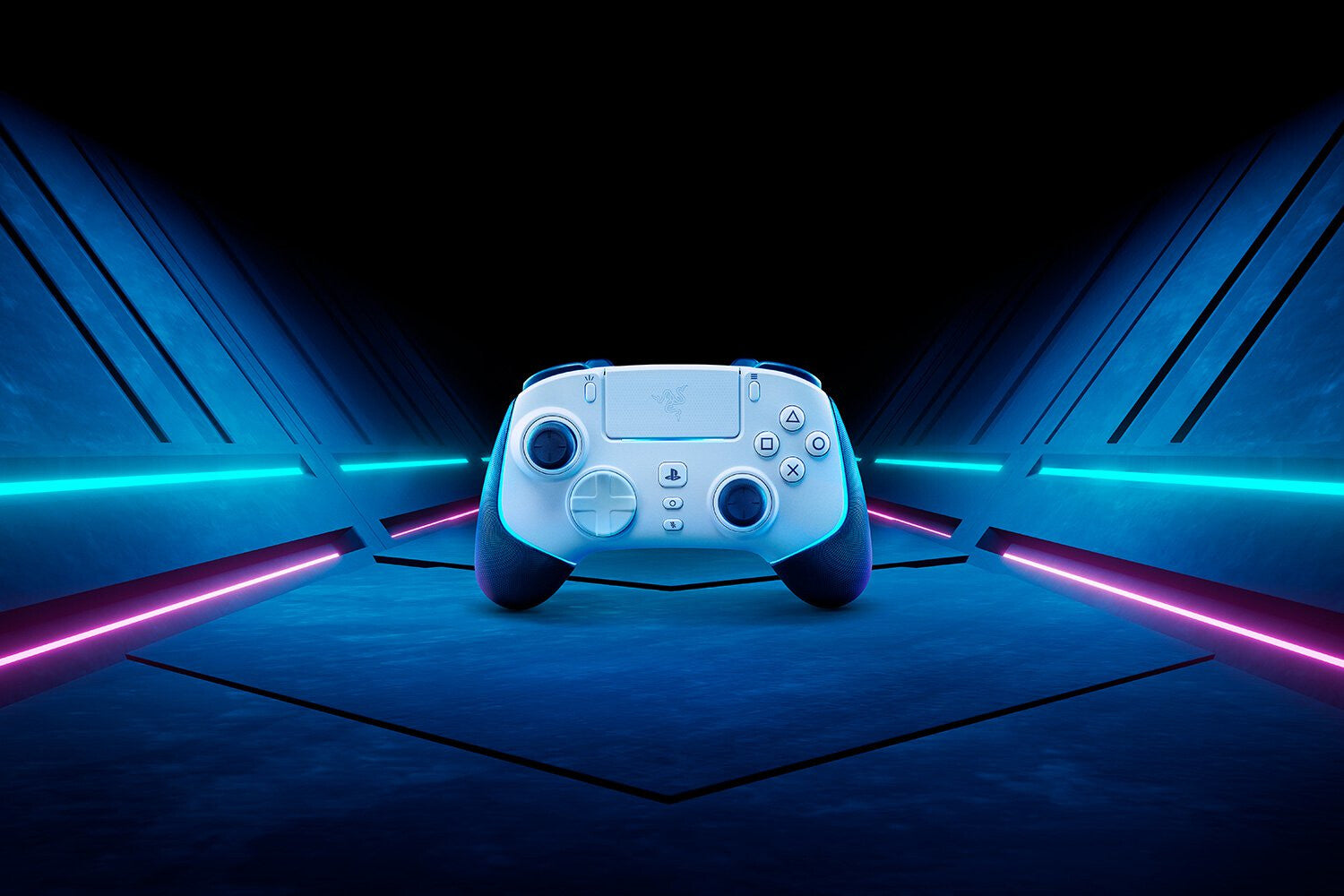 Razer Wolverine V2 Pro - Wired & Wireless Gamepad in White for PC / PS5