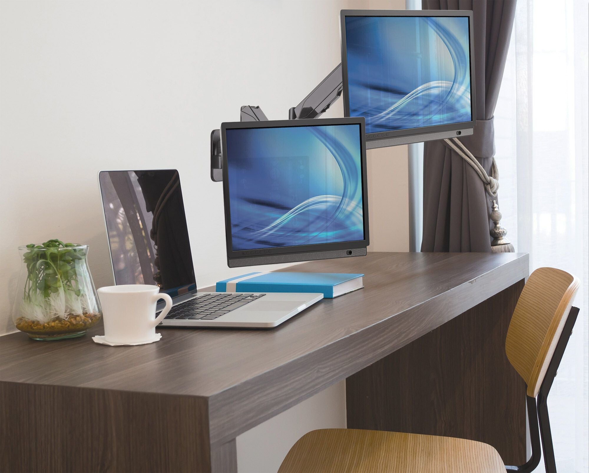 Manhattan 461627 - Wall monitor mount for 43.2 cm (17") to 81.3 cm (32")